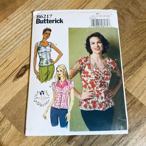 Lot of 5 sewing patterns simplicity and butterick sizes 8-22 - Picture 6 of 11